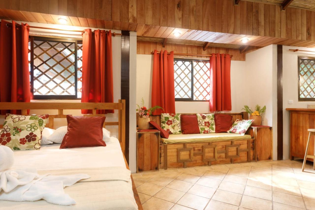 Hotel Casa Merlin Puerto Viejo de Talamanca Екстер'єр фото